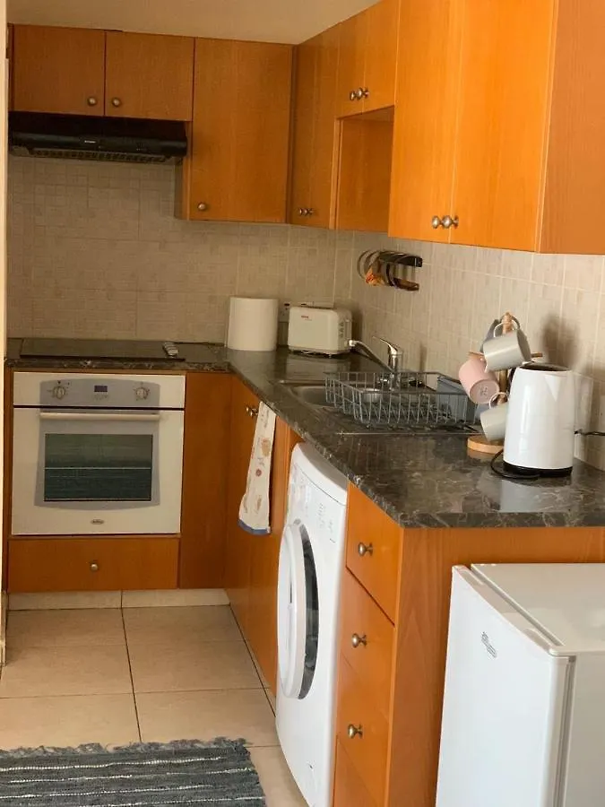 Sabine - Finikoudes 102 Apartman Lárnaka Ciprus