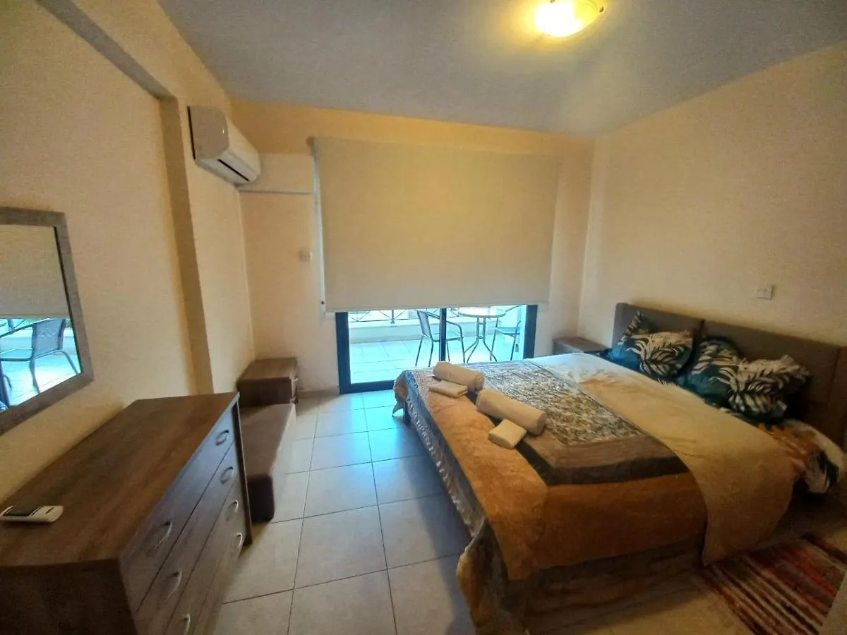 Apartament Sabine - Finikoudes 102 Larnaca